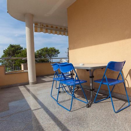 Apartments Damjanovic Makarska Room photo